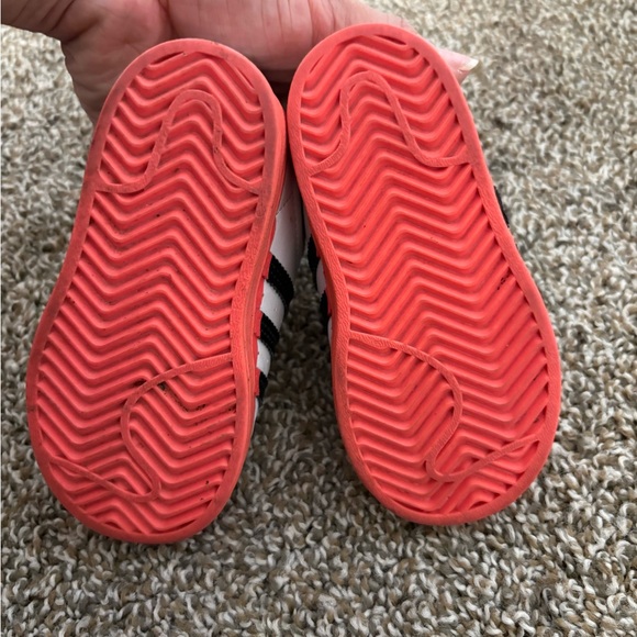 Adidas Kids White Sneakers with Red Trim - Picture 6 of 7